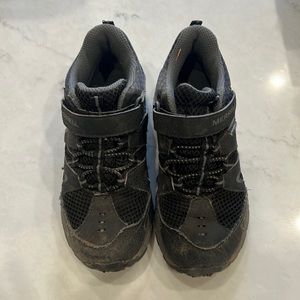 Excellent condition Merrell kids hiking shoes size 12